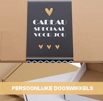 Koop gepersonaliseerde cadeau wikkels voor doosjes, unieke inpakmaterialen bij allerleileuks.nl met eigen naam of link 