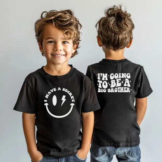Grote broer aankondigingsshirt met tekst op voor- en achterkant